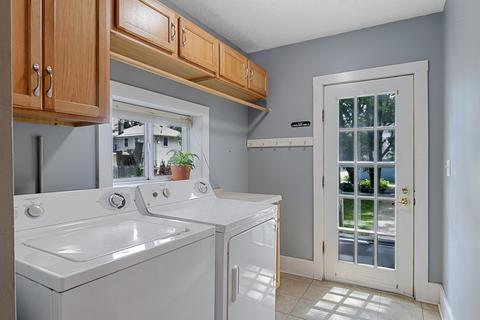 617 E Walnut St, Bloomington, IL 61701 photo 17