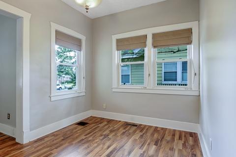 617 E Walnut St, Bloomington, IL 61701 photo 9