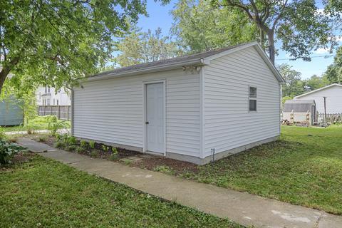 617 E Walnut St, Bloomington, IL 61701 photo 25