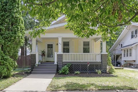 617 E Walnut St, Bloomington, IL 61701 photo 2