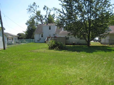 407 Circle Ave, Willowbrook, IL 60527 photo 5