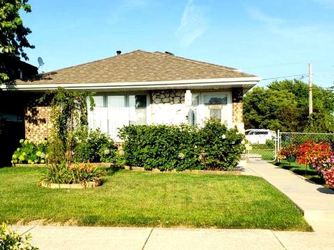 8447 78th Ave, Bridgeview, IL 60455 photo 1
