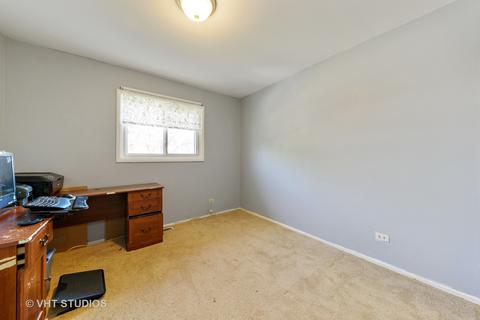 255 Grissom Ln, Hoffman Estates, IL 60169 photo 11