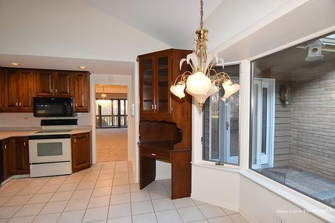 252 Spring Cove Dr, Elgin, IL 60123 photo 11