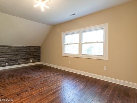 9039 Delphia Ave, Des Plaines, IL 60016 photo 21