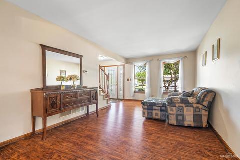 310 S Hickory Ave, Bartlett, IL 60103 photo 6