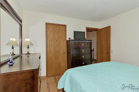 2316 E Grand Ave E, Lindenhurst, IL 60046 photo 12