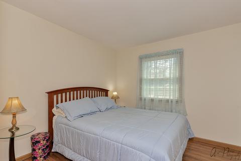 2316 E Grand Ave E, Lindenhurst, IL 60046 photo 15
