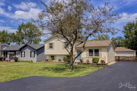 2316 E Grand Ave E, Lindenhurst, IL 60046 photo 1