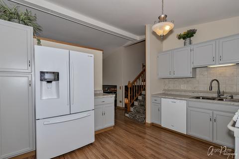 2316 E Grand Ave E, Lindenhurst, IL 60046 photo 7
