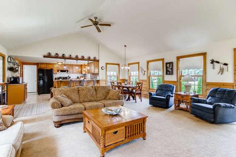 10 N983 Maple St, Elgin, IL 60123 photo 6