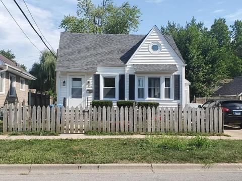 572 Simms St, Aurora, IL 60505 photo 1