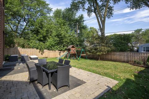 2524 Oak Ave, Northbrook, IL 60062 photo 23