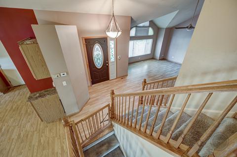 2204 Red Hawk Dr, Plainfield, IL 60586 photo 3