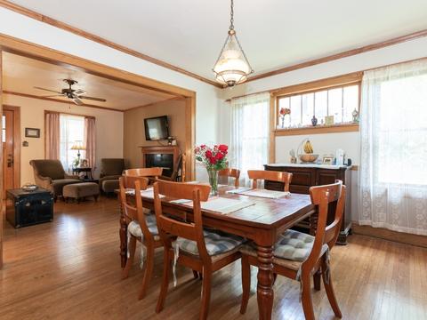 424 Griswold St, Elgin, IL 60123 photo 5