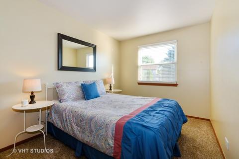1130 Perry Dr, Algonquin, IL 60102 photo 8