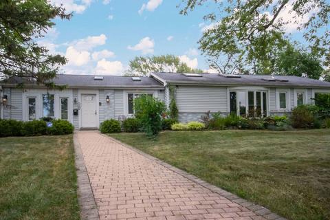 1165 Apple St, Hoffman Estates, IL 60169 photo 1