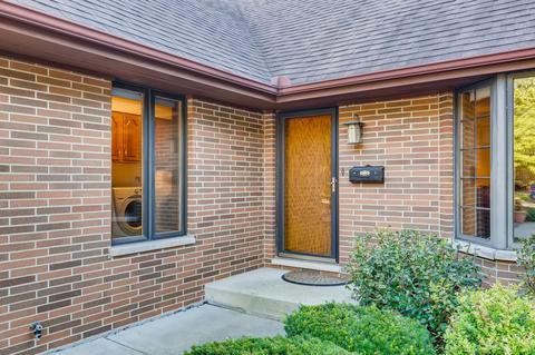 1613 California Ave, Rolling Meadows, IL 60008 photo 2