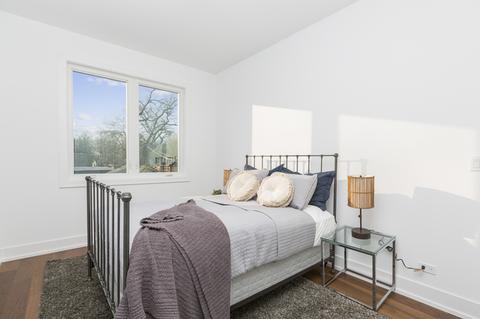 1124 Pitner Ave, Evanston, IL 60202 photo 22