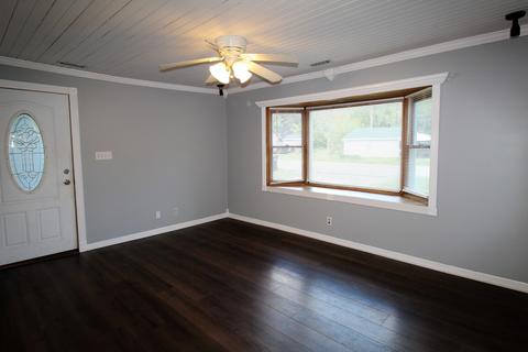 5605 Acorn Ln, Mchenry, IL 60051 photo 2