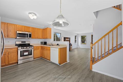 941 E Savannah Dr, Romeoville, IL 60446 photo 6