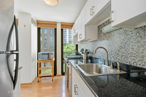 1 E Scott St #509, Chicago, IL 60610 photo 4