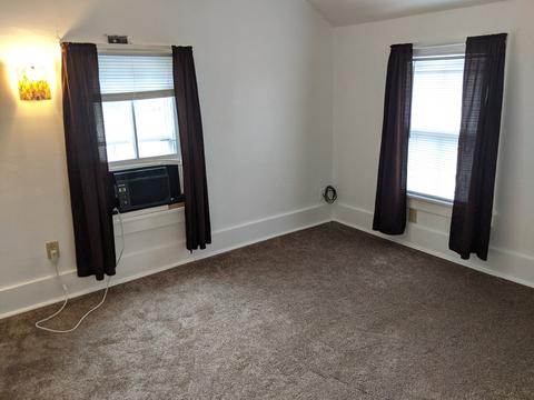 315 W Carpenter St, Freeport, IL 61032 photo 7