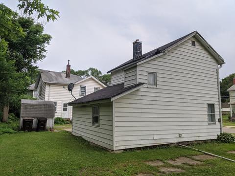 315 W Carpenter St, Freeport, IL 61032 photo 20