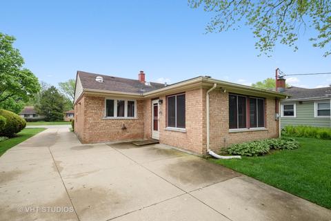 884 S 3rd Ave, Des Plaines, IL 60016 photo 18