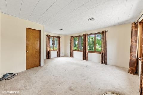 884 S 3rd Ave, Des Plaines, IL 60016 photo 11