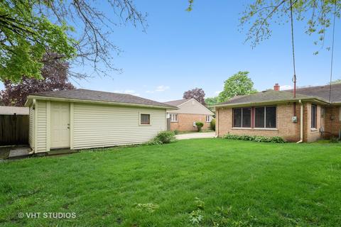 884 S 3rd Ave, Des Plaines, IL 60016 photo 19