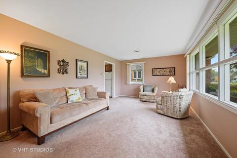 884 S 3rd Ave, Des Plaines, IL 60016 photo 6