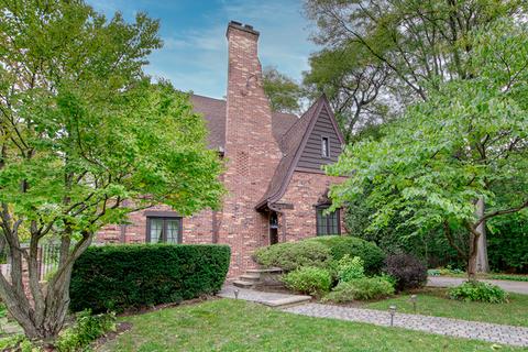 26 Briar Rd, Golf, IL 60029 photo 1