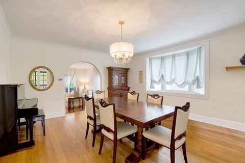 26 Briar Rd, Golf, IL 60029 photo 8