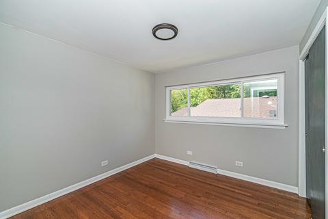 908 E Crockett Ave, Addison, IL 60101 photo 11