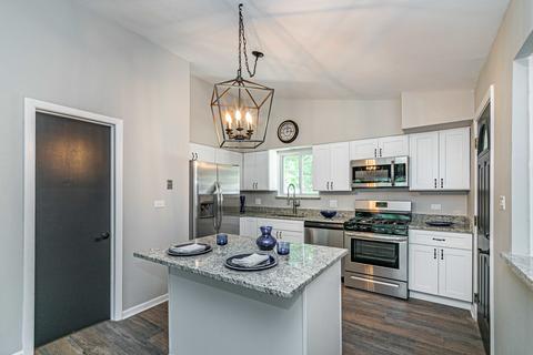 908 E Crockett Ave, Addison, IL 60101 photo 6