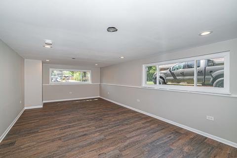 908 E Crockett Ave, Addison, IL 60101 photo 18