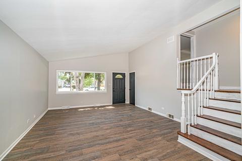 908 E Crockett Ave, Addison, IL 60101 photo 3