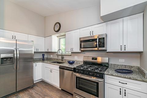 908 E Crockett Ave, Addison, IL 60101 photo 7