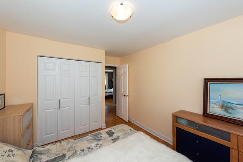 220 Marshall Dr, Des Plaines, IL 60016 photo 24