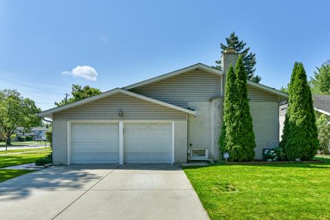 220 Marshall Dr, Des Plaines, IL 60016 photo 3