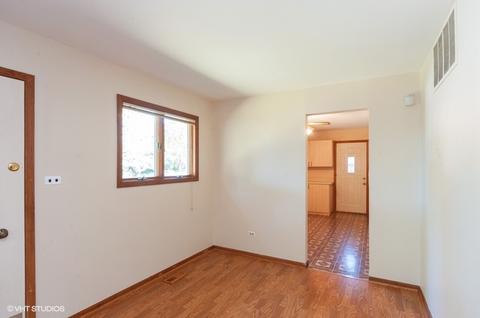 420 Virginia Pl, Wheeling, IL 60090 photo 5