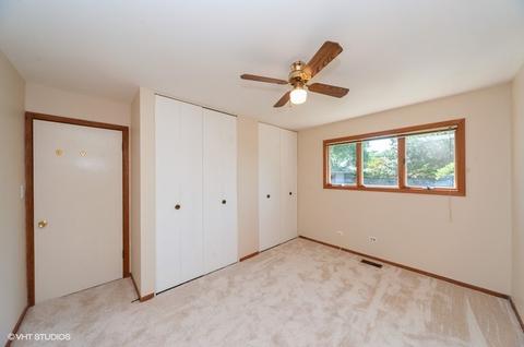 420 Virginia Pl, Wheeling, IL 60090 photo 6