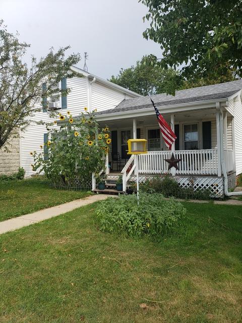 130 W Lincoln Hwy, Waterman, IL 60556 | 2 Photos | MLS #10821016 - Movoto