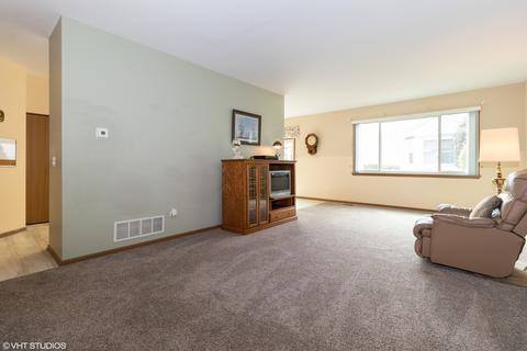 21109 Buckeye Ct, Plainfield, IL 60544 photo 4
