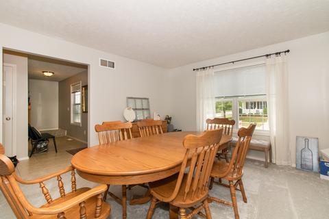 1100 Ogelthorpe Ave, Normal, IL 61761 photo 5