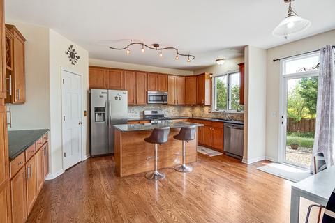 2121 Gardner Cir W, Aurora, IL 60503 photo 6