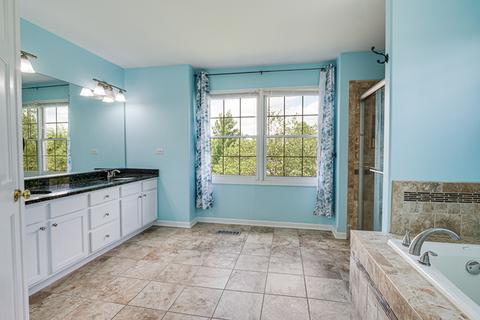 2121 Gardner Cir W, Aurora, IL 60503 photo 20