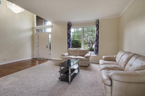 2121 Gardner Cir W, Aurora, IL 60503 photo 4