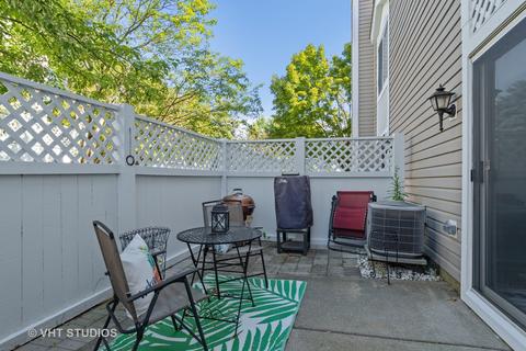 349 Gregory St, Aurora, IL 60504 photo 18